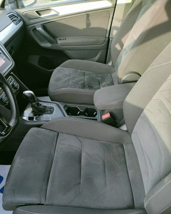 Volkswagen Tiguan cena 94900 przebieg: 142000, rok produkcji 2018 z Gorlice małe 529
